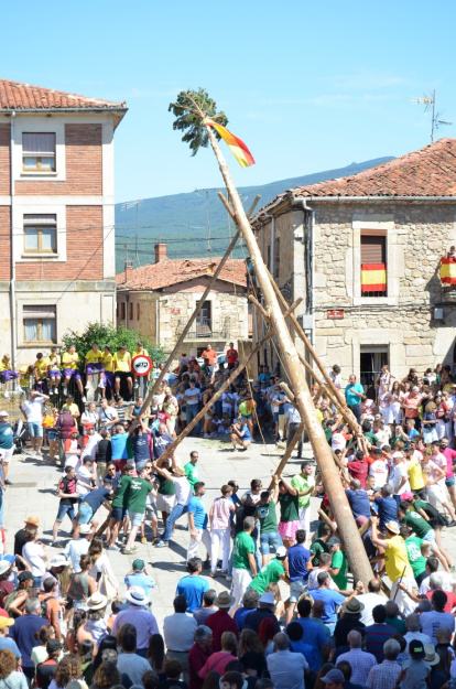 Fiestas de Vinuesa 2022, día de la Pingada del Mayo. RAQUEL FERNÁNDEZ