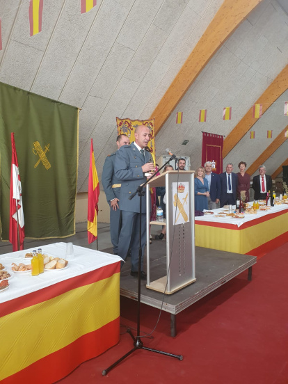 San Esteban celebra con su Guardia Civil el día del Pilar. ANA HERNANDO