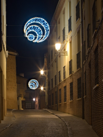Ágreda estrena iluminación ornamental en honor a la Virgen de los Milagros. HDS