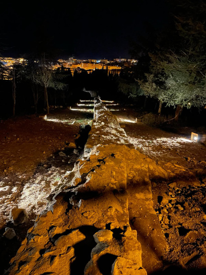 Soria ya realiza pruebas para la iluminación de la muralla en la zona del Castillo.