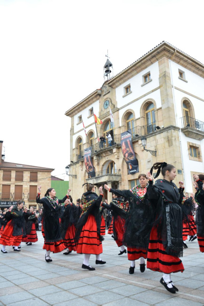 Covaleda abre su X Feria del Chorizo y el Concurso al ‘Mejor Chorizo del Mundo'