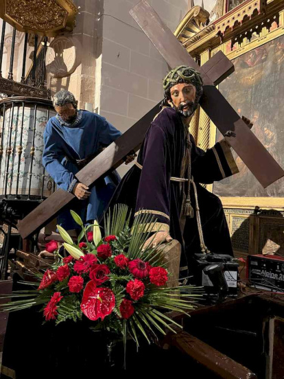 Talla que procesiona en Medinaceli