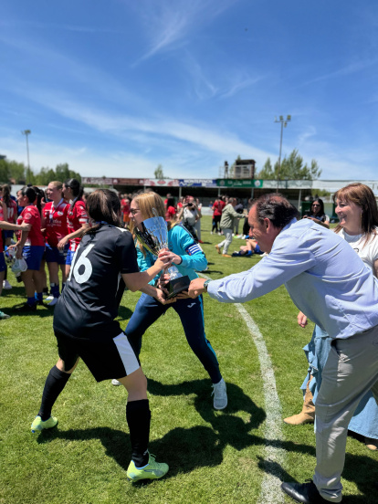San Juan de Garray acoge la fiesta del fútbol provincial con la Copa Diputación y el Interpueblos.