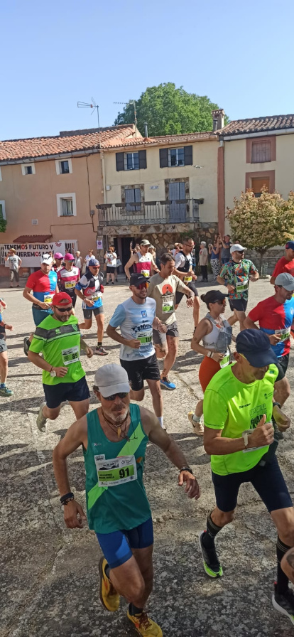 Benamira revive con el I Trail del Jalón ganado por Jordán Lázaro y Virginia Quellca.