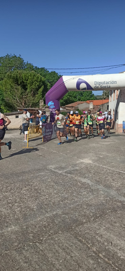 Benamira revive con el I Trail del Jalón ganado por Jordán Lázaro y Virginia Quellca.
