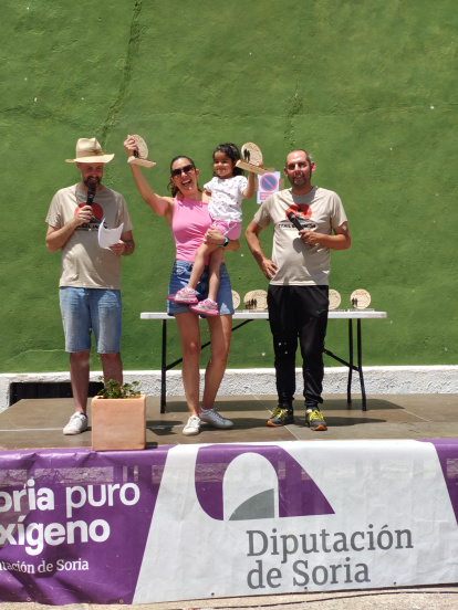Benamira revive con el I Trail del Jalón ganado por Jordán Lázaro y Virginia Quellca.