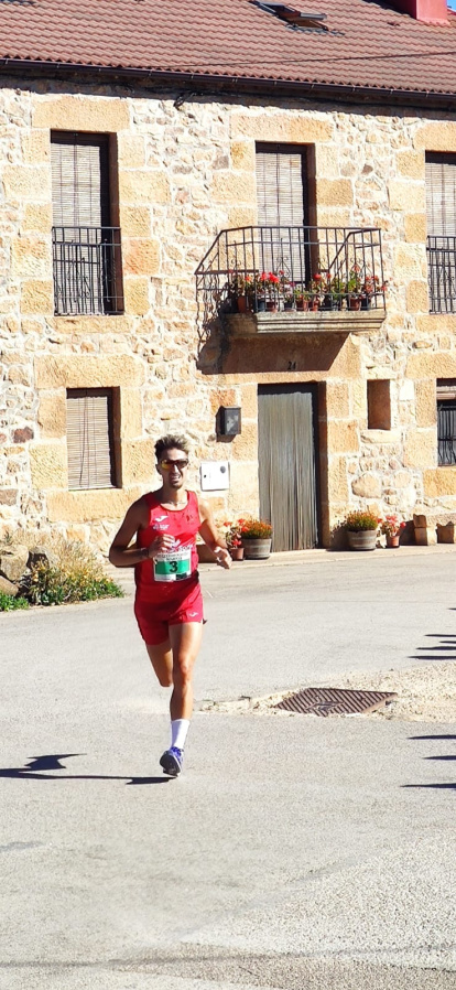 Un centenar de participantes se dieron cita en la Carrera de Golmayo.