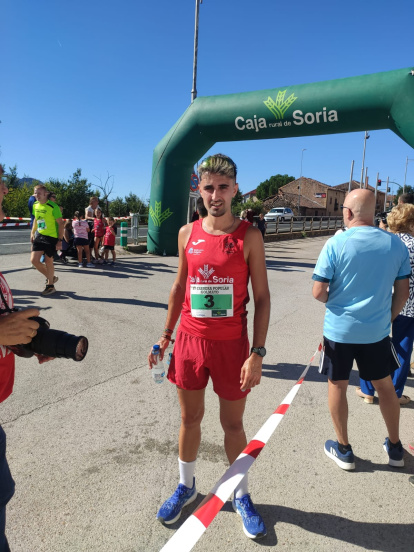 Un centenar de participantes se dieron cita en la Carrera de Golmayo.
