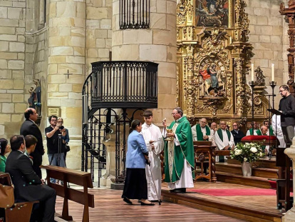 Un emotivo acto que tendrá su continuación en la Catedral de El Burgo de Osma