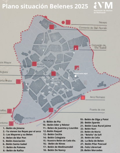 Medinaceli destaca por su abundante decoración navideña.