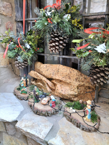 Medinaceli destaca por su abundante decoración navideña.