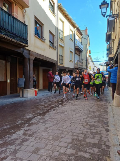 San Esteban de Gormaz acogió esta mañana una animada jornada de running y convivencia.