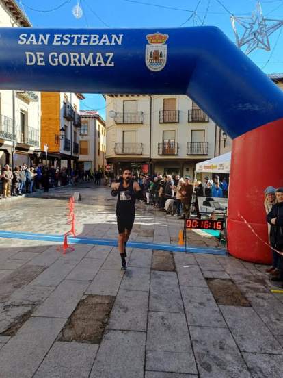 San Esteban de Gormaz acogió esta mañana una animada jornada de running y convivencia.
