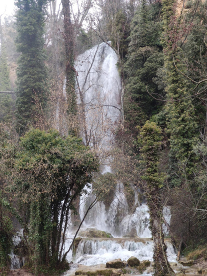 La Cascada de La Toba con una fuerza que estremece