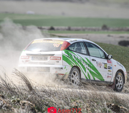 Los pilotos en el circuito de Almajano