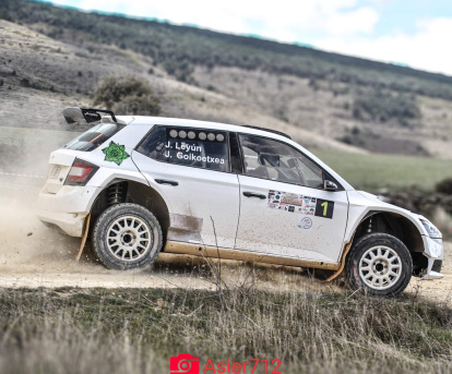 Los pilotos en el circuito de Almajano