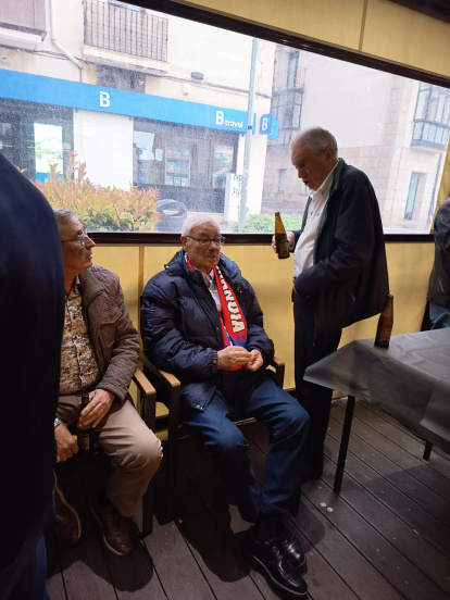El club y la afición rinden homenaje a una agrupación histórica.