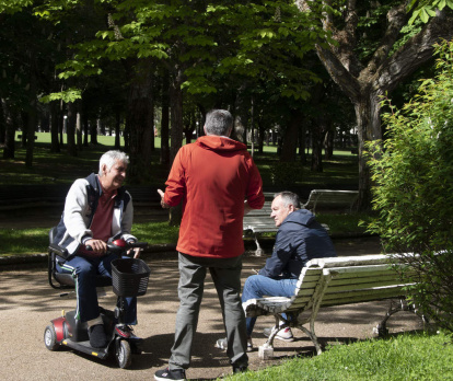 En la Alameda de Cervantes la vida fluye con elegancia