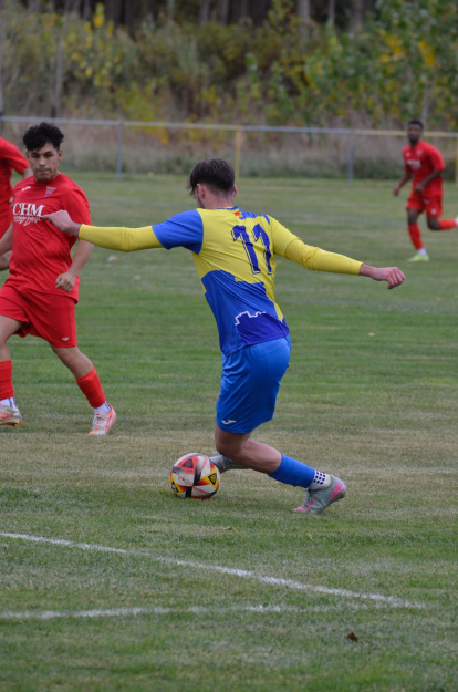 Marcos Aparicio es el pichichi del C.D. Valeránica y de la Liga Provincial Masculina.