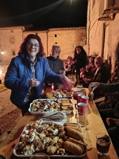 La localidad soriana de Valdanzo celebró este jueves su tradicional luminaria.