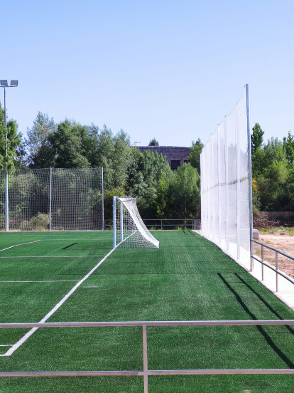 La nueva cancha para el Golmayo Camaretas es un moderno terreno de juego para los casi 20 equipos de la entidad