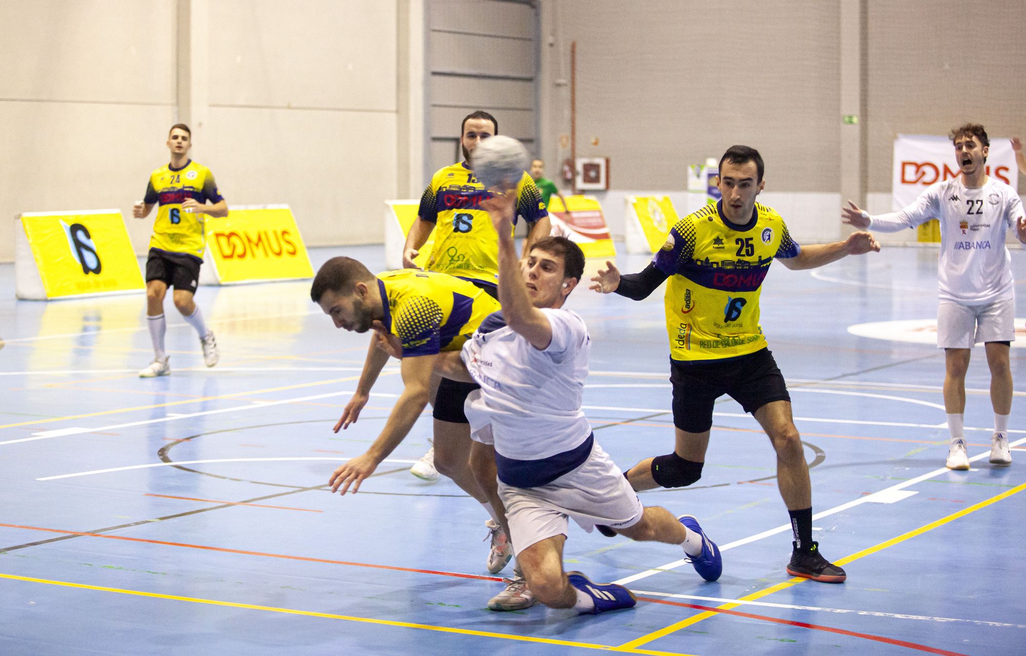El Balonmano Soria vence en Avilés para culminar una primera vuelta ...